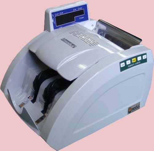 Máy đếm tiền Modul 0618W chính hãng 