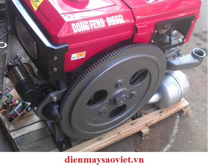 Động cơ nổ Diesel D6 làm mát bằng nước 
