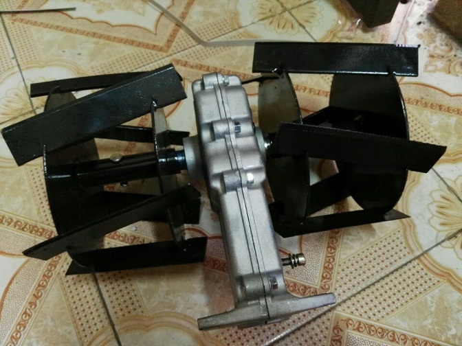 Đầu máy xạc cỏ cho máy cầm tay  