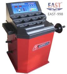 Máy cân bằng lốp EAST-998 